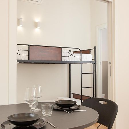 Klimt Central Station - Two Room Apartment Milan Exterior photo