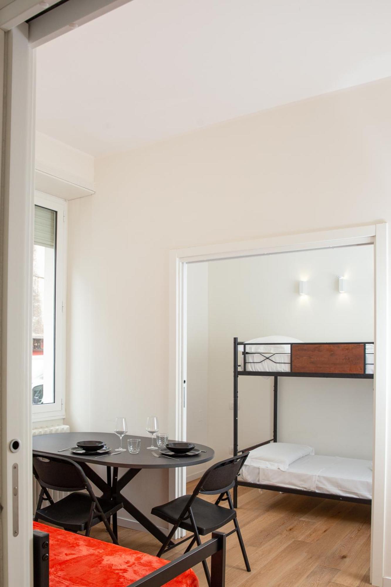 Klimt Central Station - Two Room Apartment Milan Exterior photo